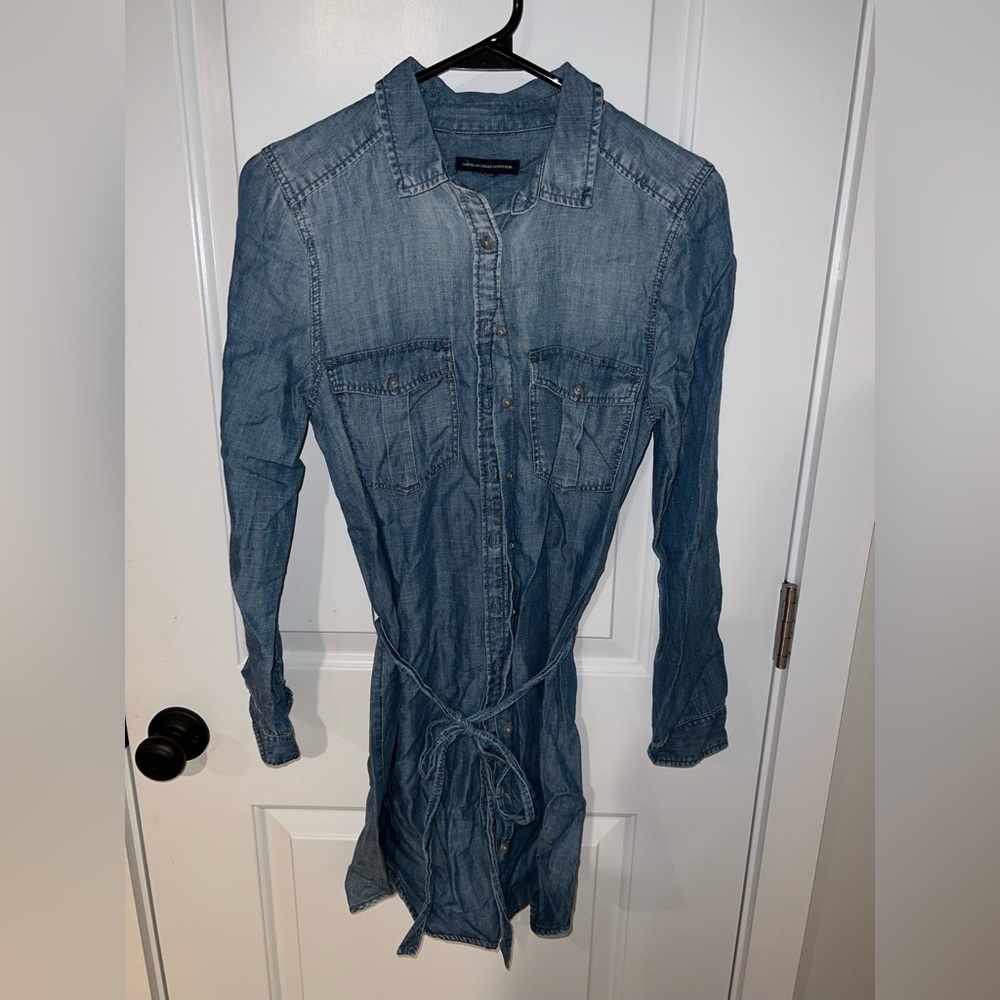 American Eagle Outfitters Light Blue Denim Shirt
